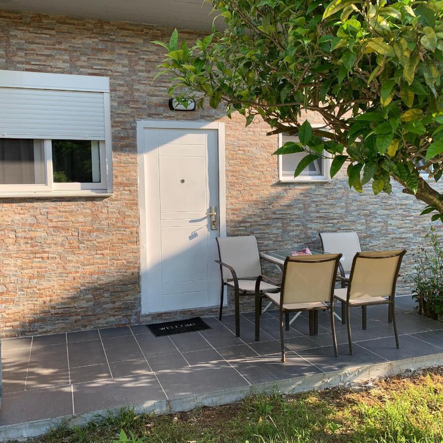 Villa Pap Preveza Luaran gambar