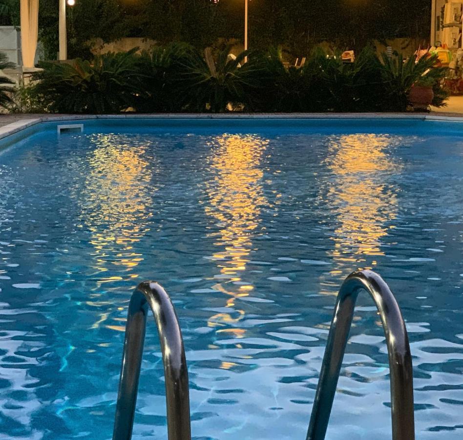 Villa Pap Preveza Luaran gambar